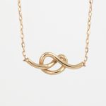 گردنبند مار پیچ عشق