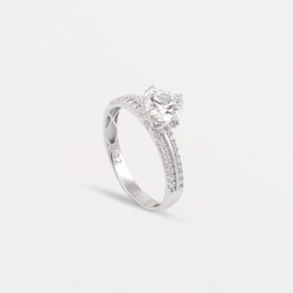 انگشتر سولیتر