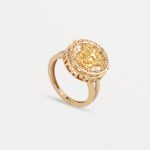 انگشتر ورساچه